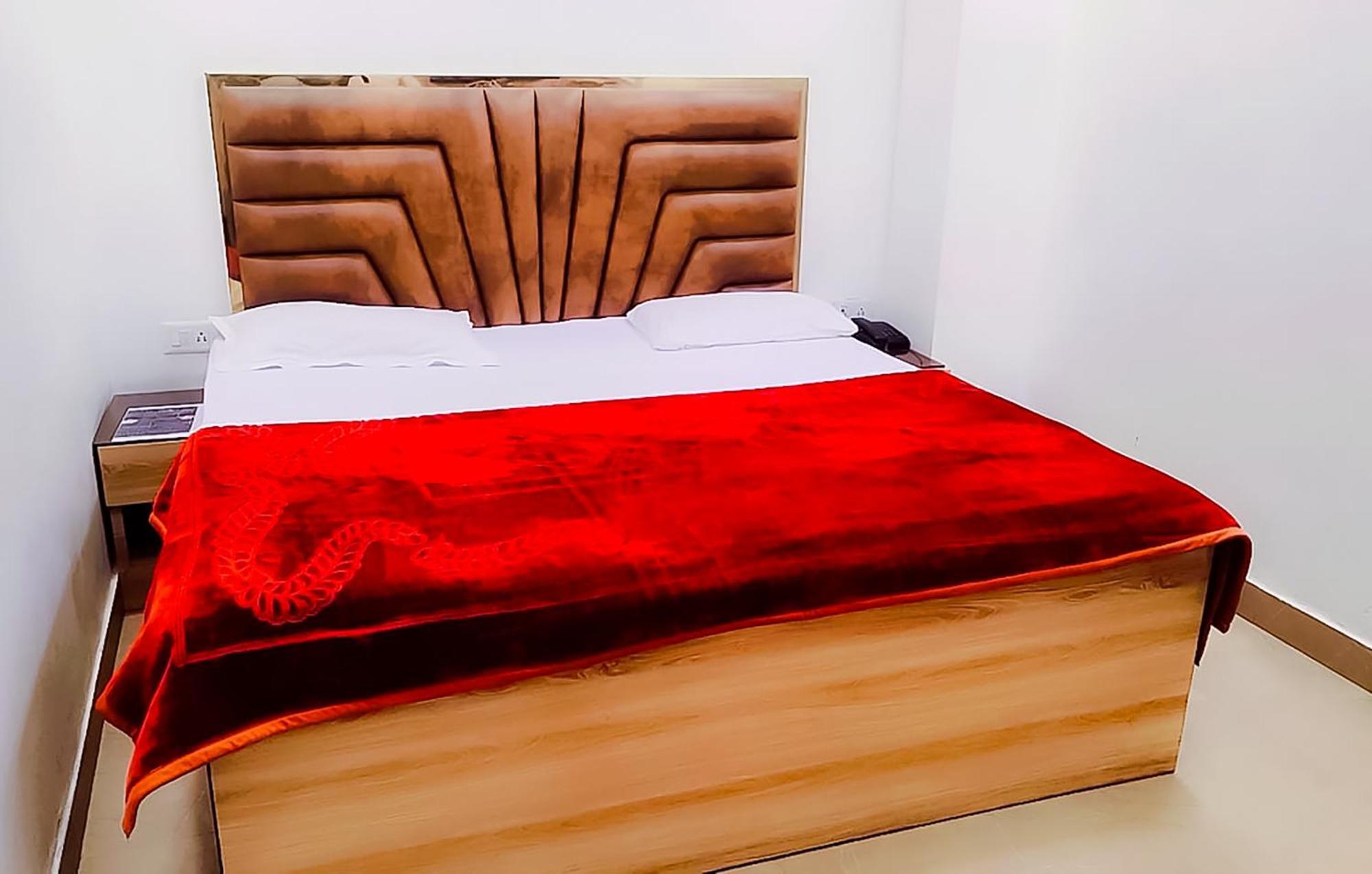 Hotel Sukoon - Ramesh Nagar نيودلهي المظهر الخارجي الصورة
