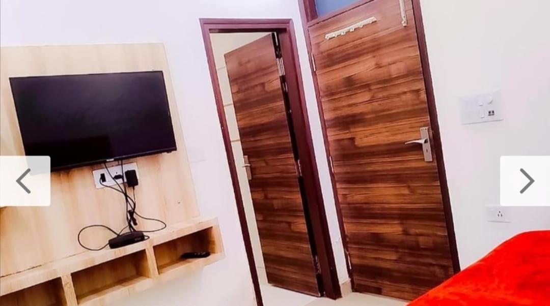 Hotel Sukoon - Ramesh Nagar نيودلهي المظهر الخارجي الصورة