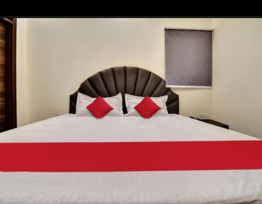 Hotel Sukoon - Ramesh Nagar نيودلهي المظهر الخارجي الصورة